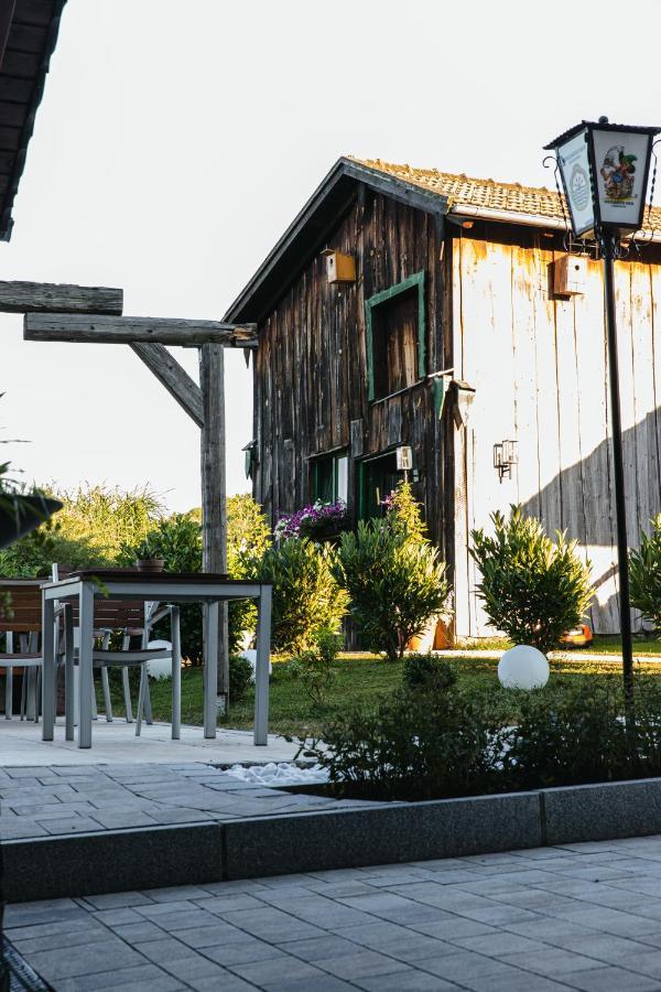 Nichtraucher-Ferienhotel Hohen Bogen Neukirchen beim Heiligen Blut Exterior foto